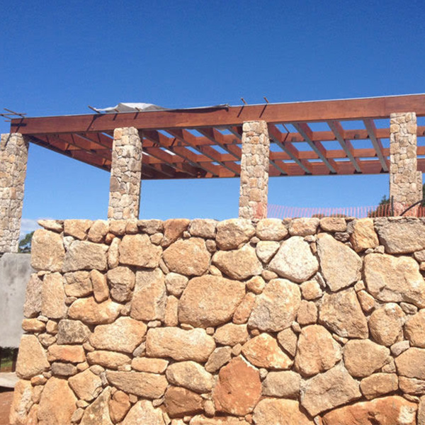 pedra-bolao-muros-paisagismo-fornecimento-execucao-obras-sp-1